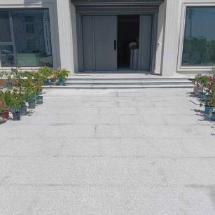 鄂尔多斯 芝麻白花岗岩地铺石地面铺装