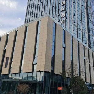 鄂尔多斯 黄金麻花岗岩外墙干挂