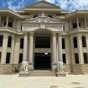 鄂尔多斯 黄金麻别墅外墙干挂，大柱，大象，蘑菇石，雕花板