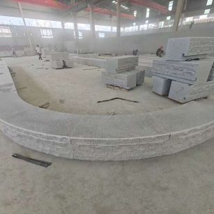 鄂尔多斯 芝麻白异形坐凳，自然面光面弧形加工