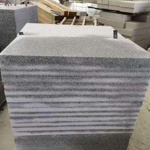 鄂尔多斯 芝麻白5公分火烧地铺成品，900*400，规格可定制