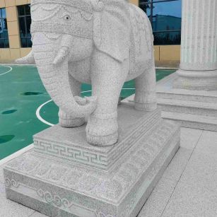 鄂尔多斯 白麻花岗岩动物异形石雕-大象