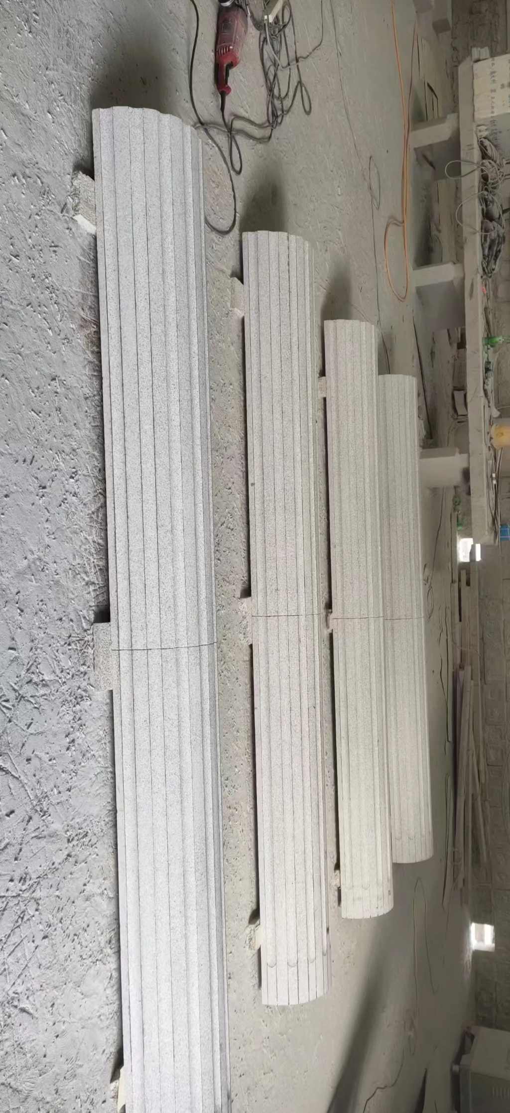 鄂尔多斯 花岗岩厂家带你看白麻花岗岩门楼大柱柱皮