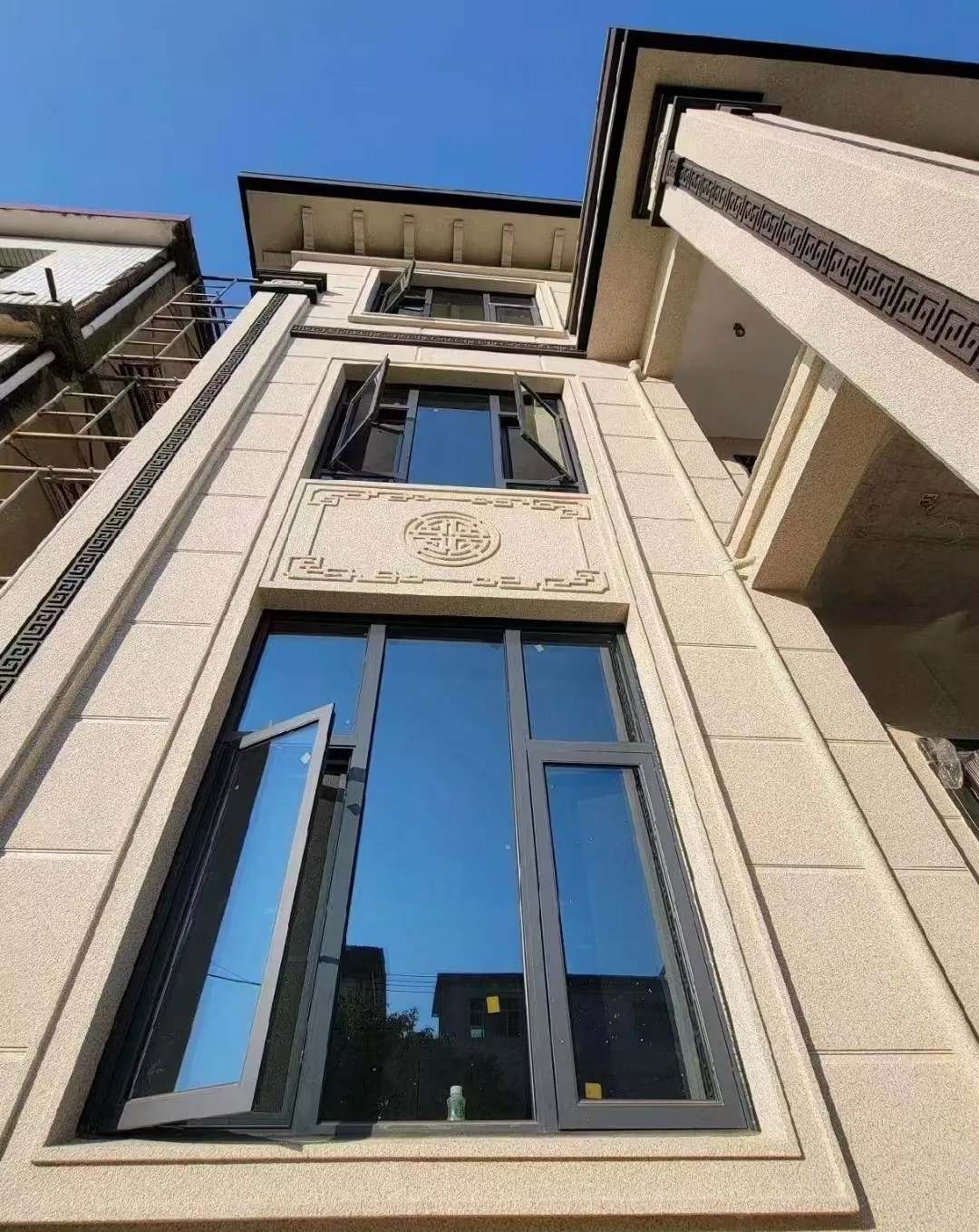 鄂尔多斯 黄金麻荔枝面别墅外墙干挂效果展示