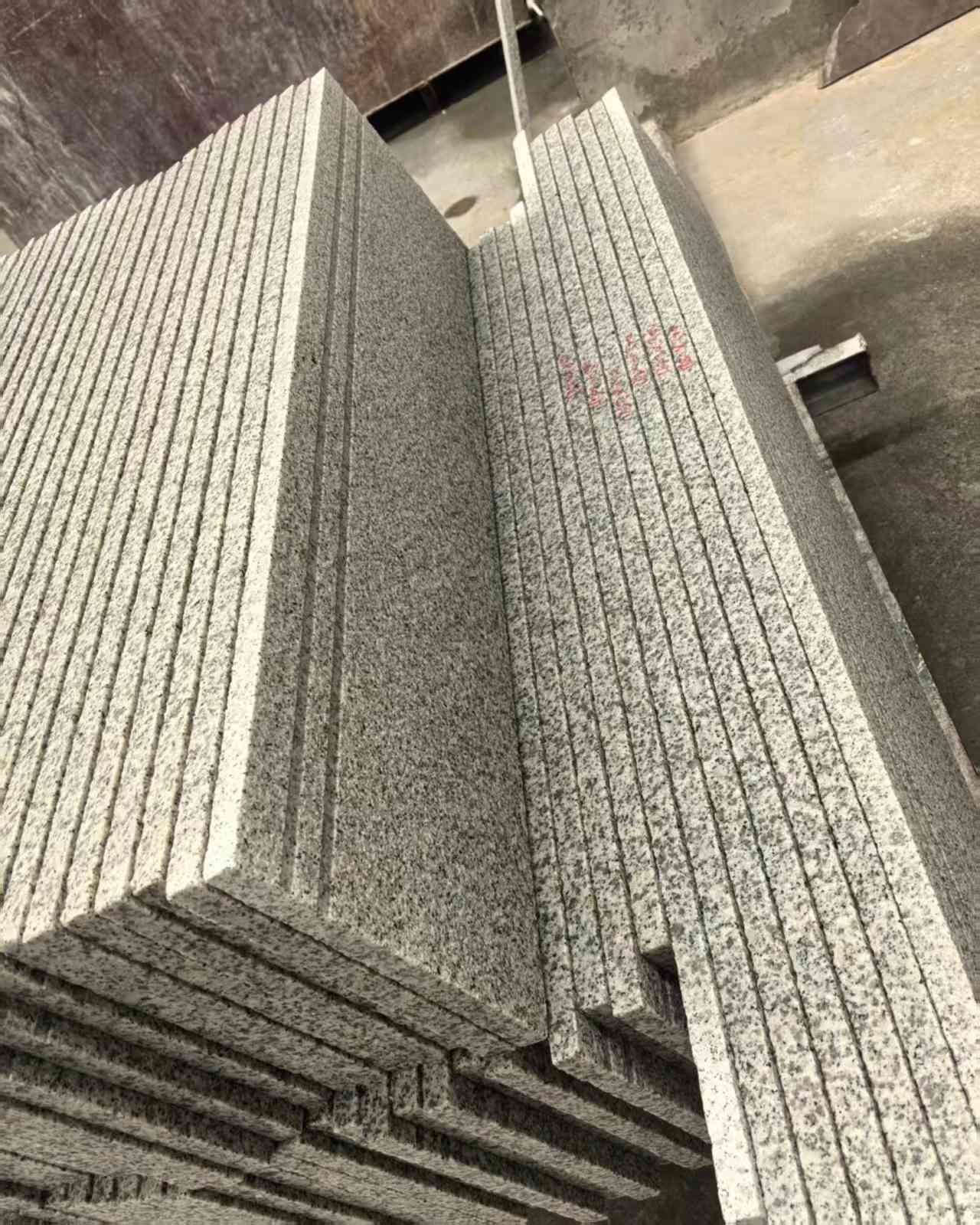 鄂尔多斯 白麻荔枝面花岗岩楼梯踏步