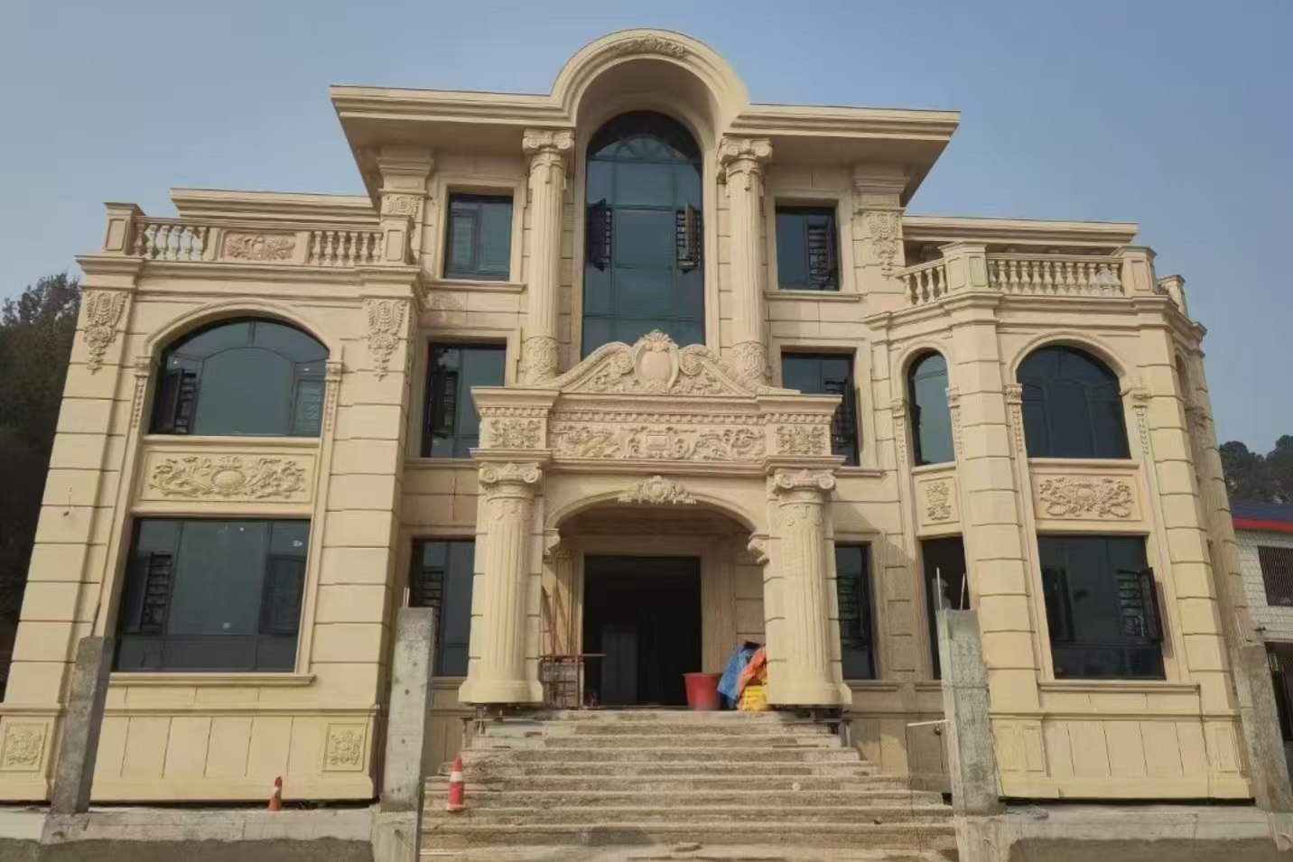 鄂尔多斯 黄金麻花岗岩别墅外墙干挂